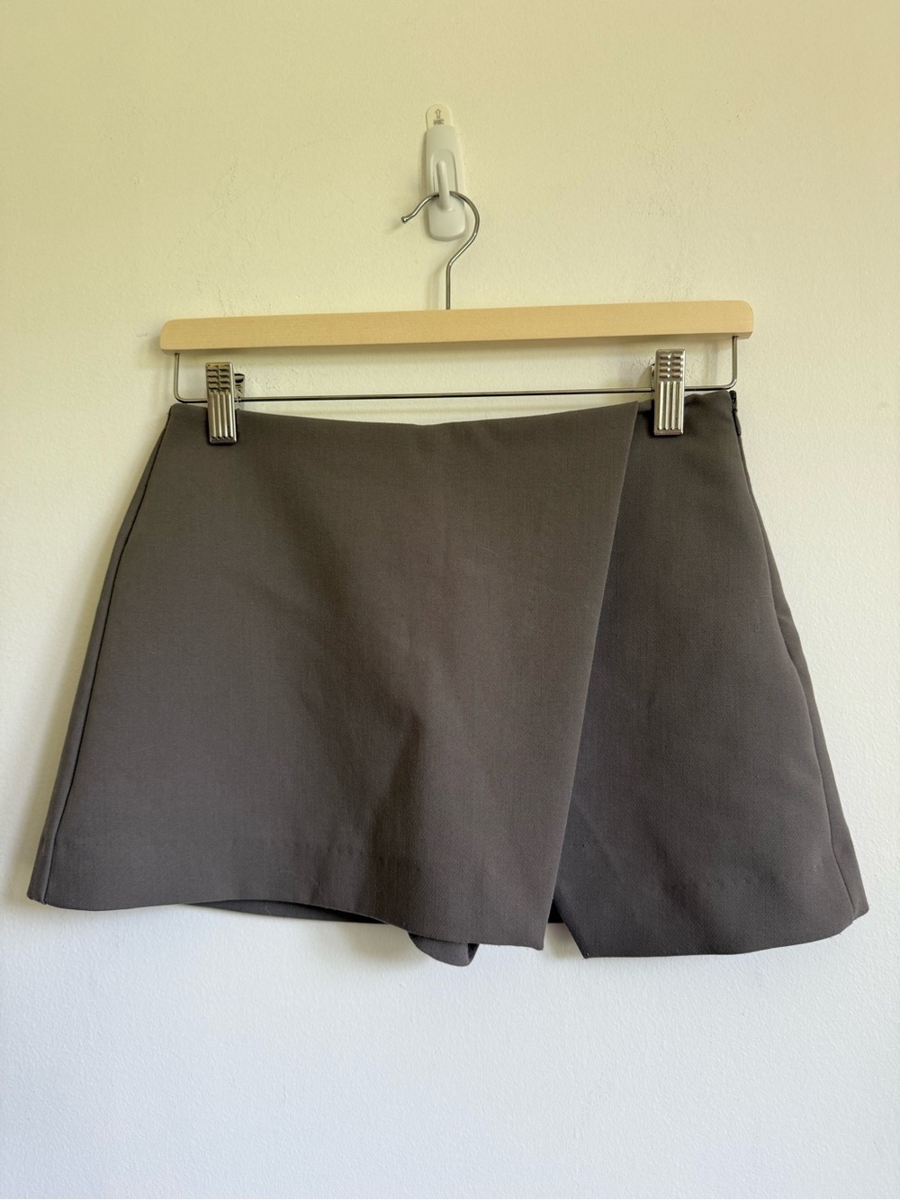 Zara Women Charcoal Gray Mini Short Wrap Skort Skirt Shorts XS